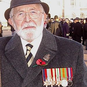 Ron 19-11-06 AJEX Parade
