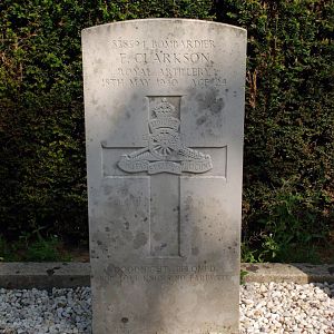 AsseMollemsebaan Bombardier ClarksonE, Royal Artillery