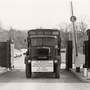 1943 Bedford QL Lorry Military Vehicle 1