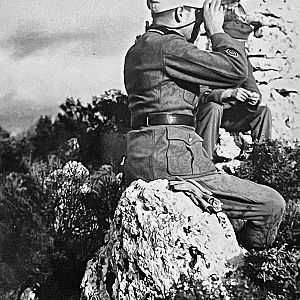 Gebirgsjäger with binoculars