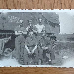 My grandfather and the crew of his Sexton 25 Pdr