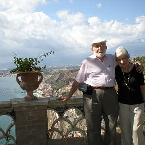 DSCN1993 Nita & Ron In Public Gardens