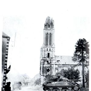 10th HLI    Tanks passing through Caumont