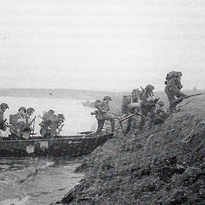 8th Royal Scots.  Disembarking on east bank of the Rhine, March 1945.