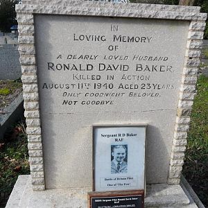 R.D.Baker RAF  BoB (1) (Large).JPG