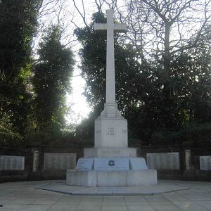 RUNCORN War Memorial Cheshire