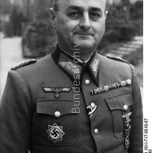 BLUMENTRITT, Günther (10 February 1892 – 12 October 1967)