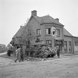 Irish Guards Group, Guards Armoured Division, Aalst, 18 Sept 44