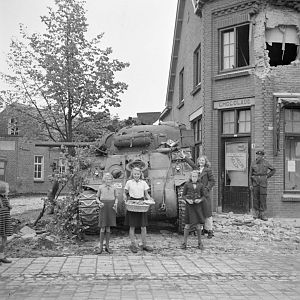 Irish Guards Group, Guards Armoured Division, Aalst, 18 Sept 44