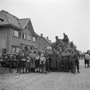 Irish Guards Group, Guards Armoured Division, Aalst, 18 Sept 44