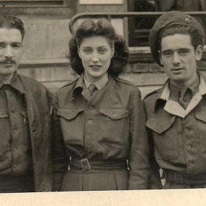 Dad with unknown totty 2