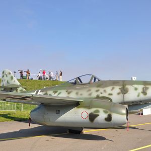 Me-262