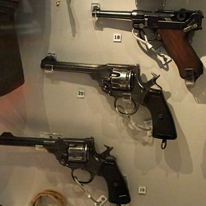 IWM - Pistols