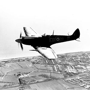 41 Squadron RAF Spitfire EC-B